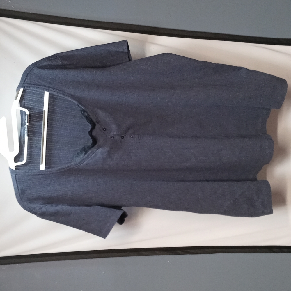 Dark gray/blue top